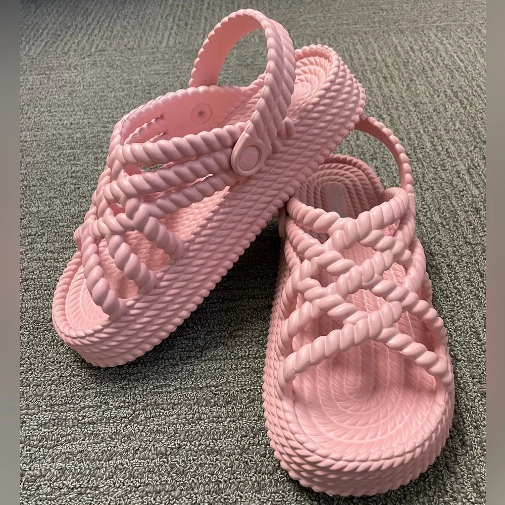 PINK ROPE SANDALS - Picture 1 of 3